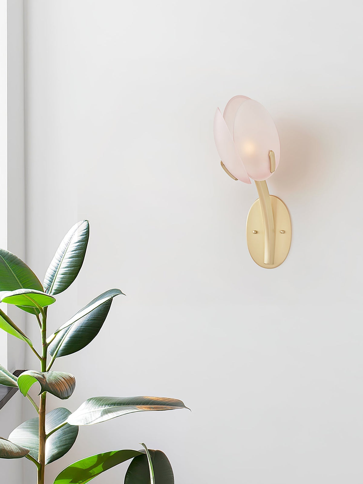 Jovell nordisk konstnärlig vägglampa i form av en blomma av glas