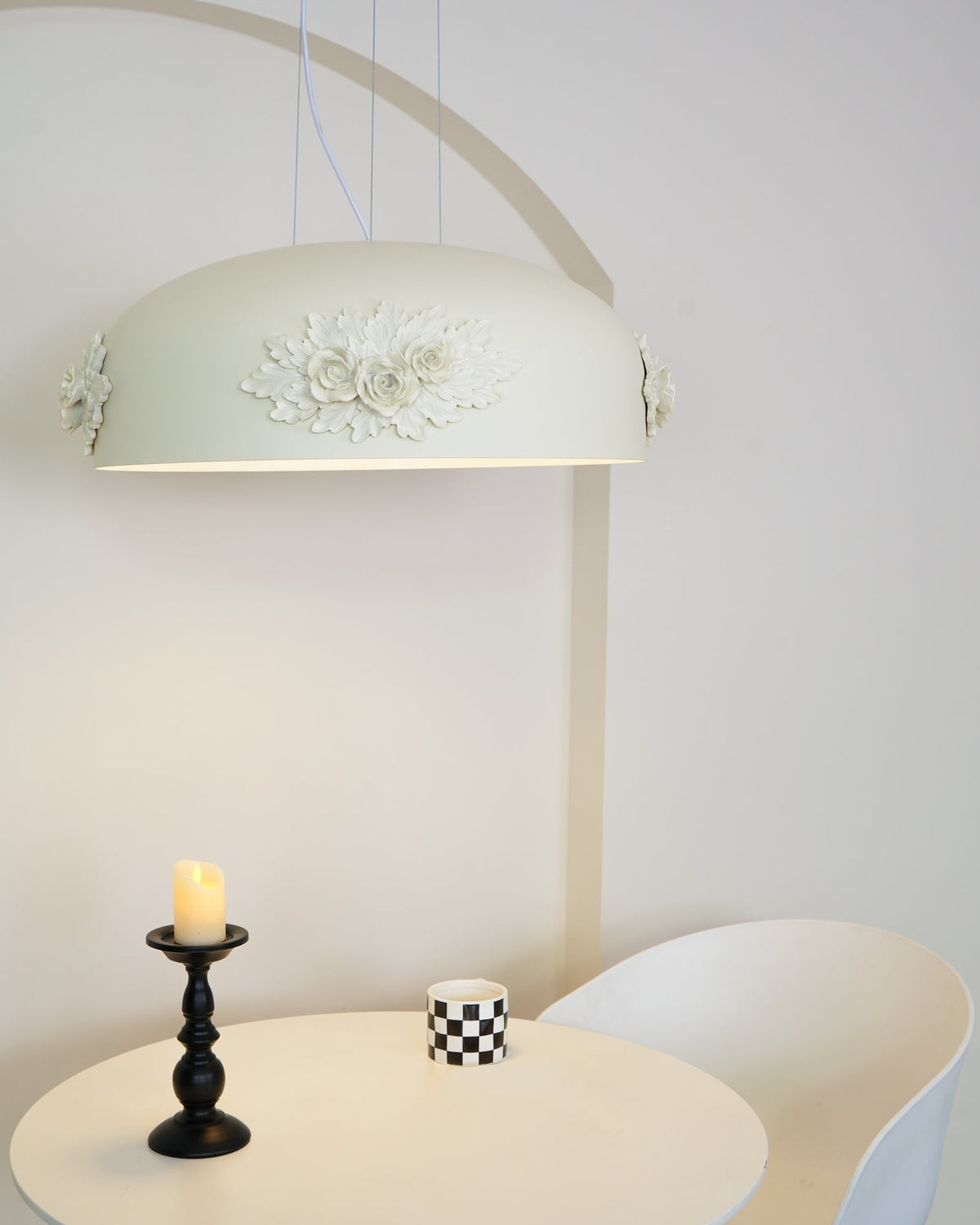 Vilaeos minimalistisk vägglampa i harts