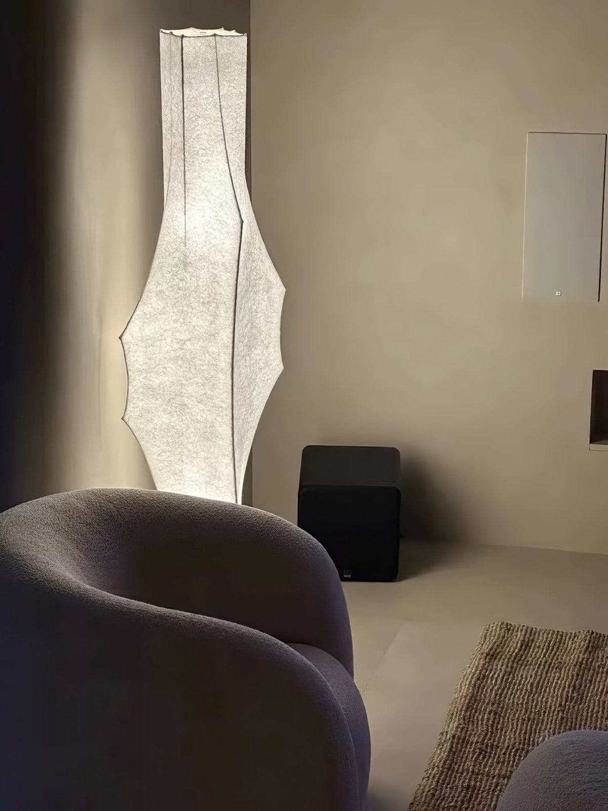 Vela Twist silkesgolvlampa