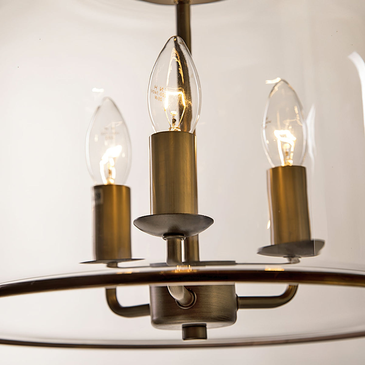 Celaniella vintage-pendel i glas med elegant udtryk