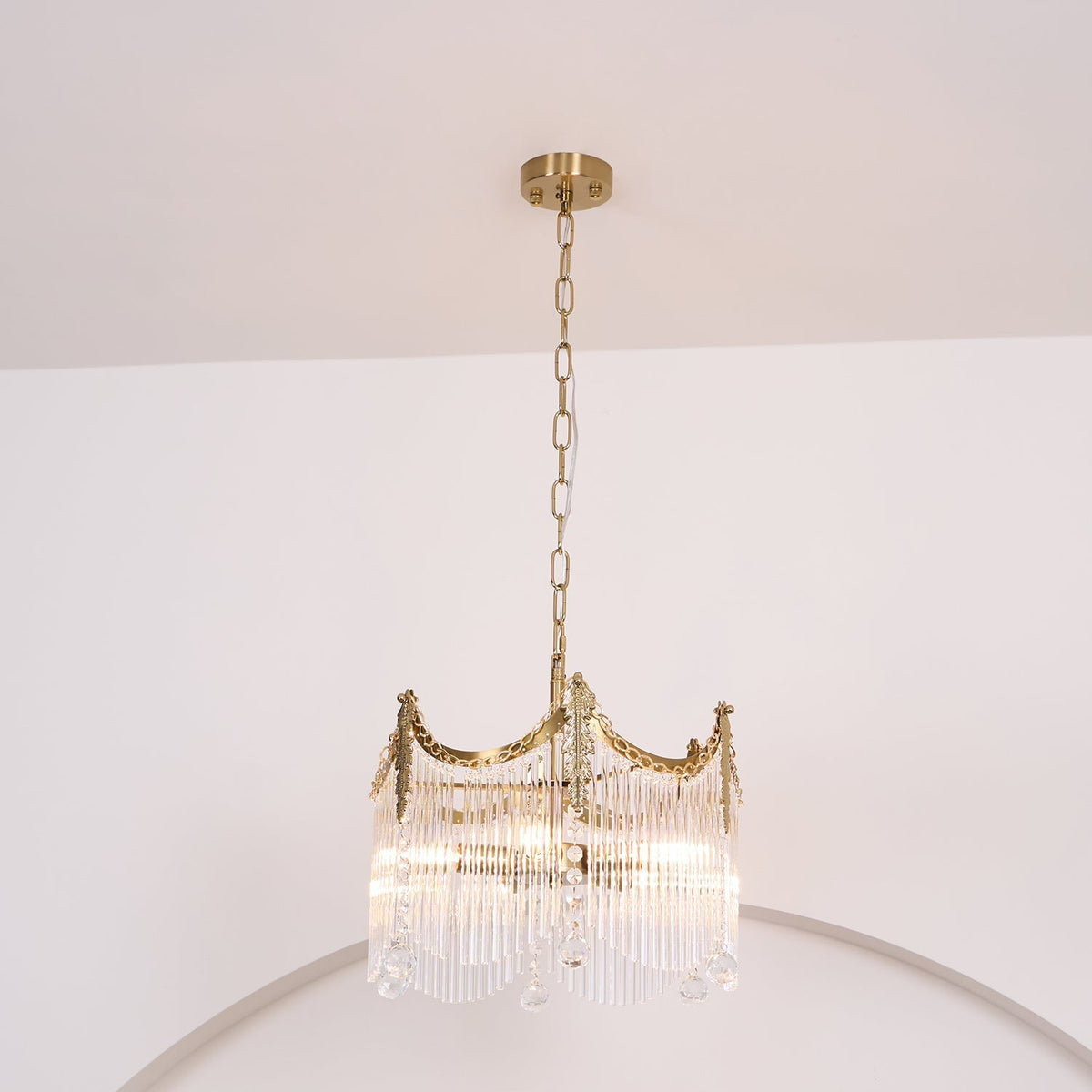 Roam ljósakróna með hangandi hlutum
