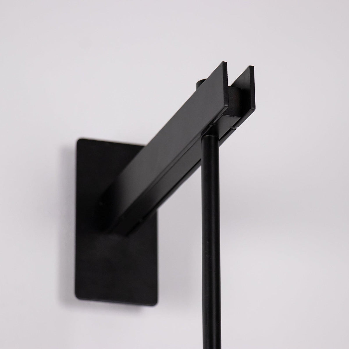 Dae moderni minimalistinen lasiseinävalaisin