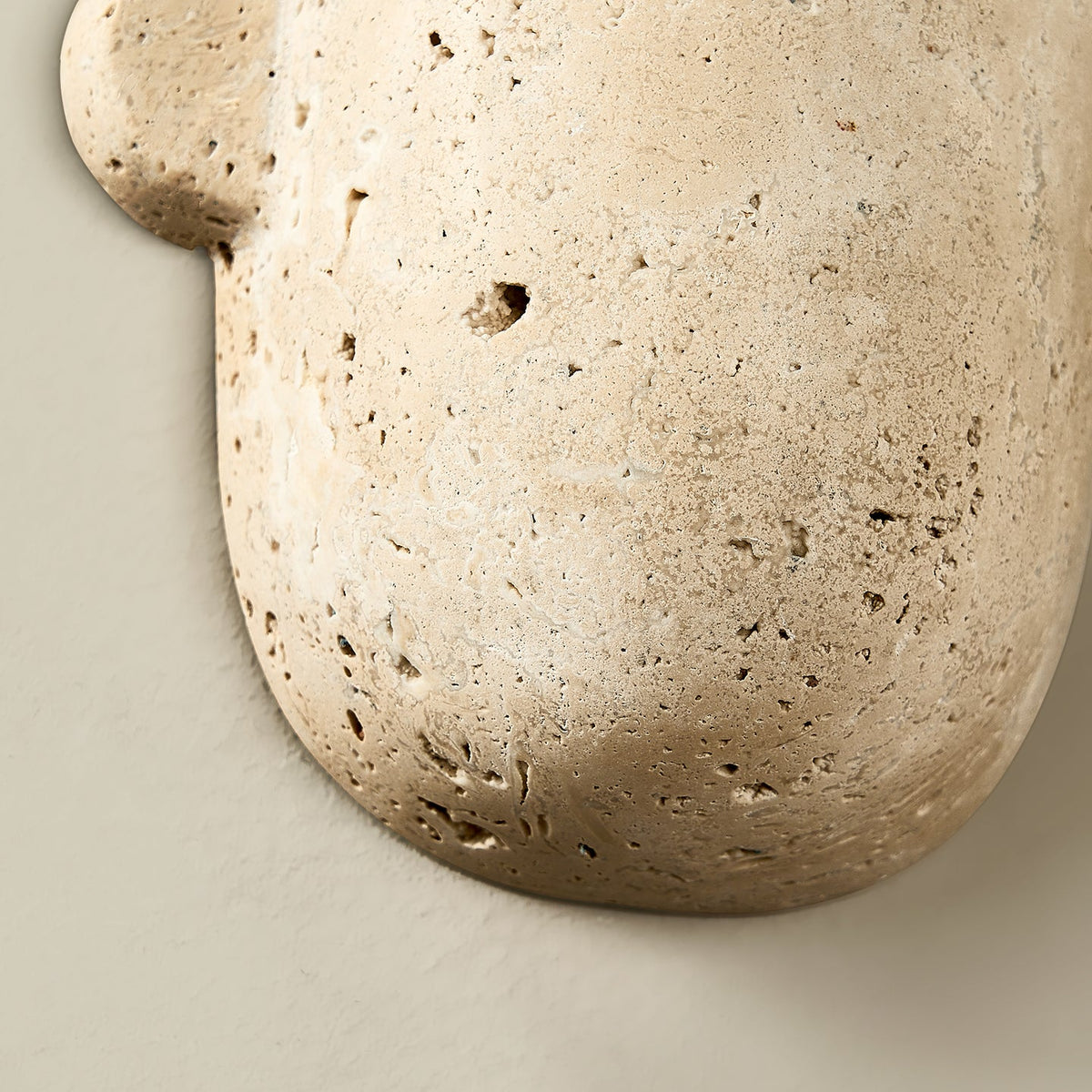 Viraisora vägglampa
