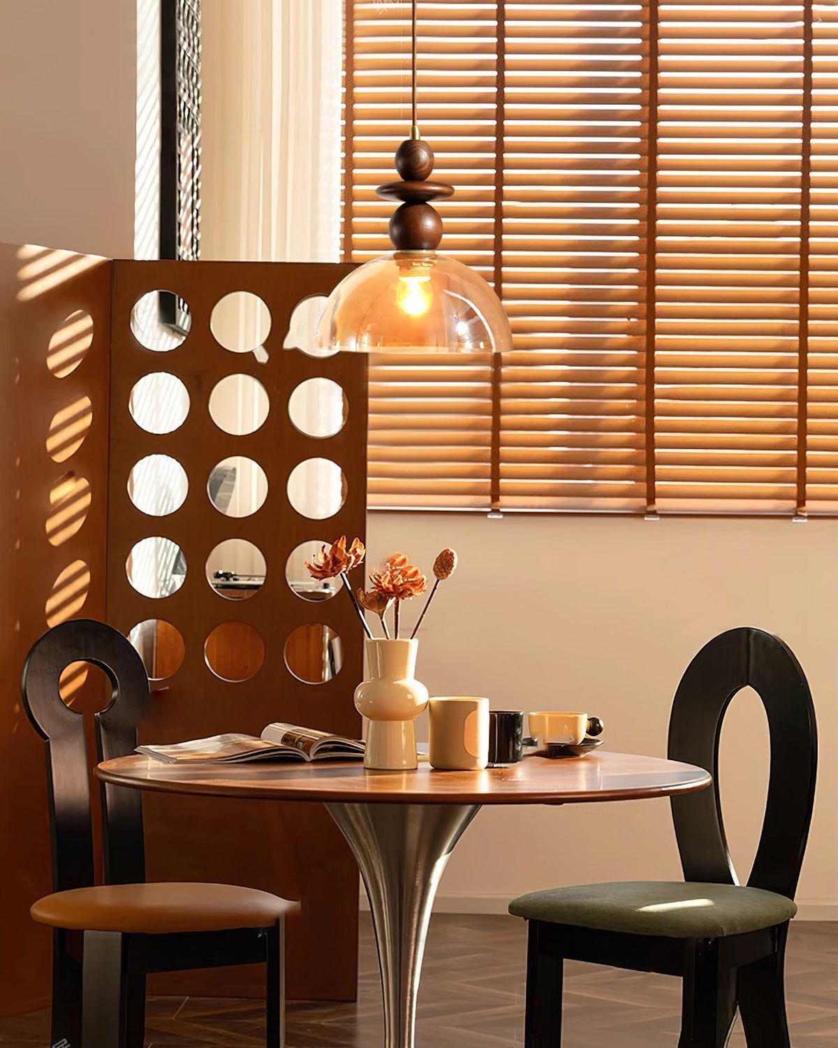 Eames-pendellampe