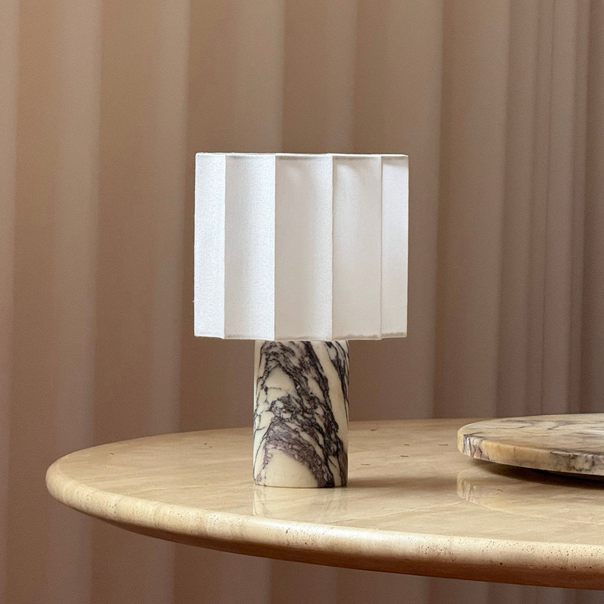Candeeiro de mesa Selivella (bateria integrada)