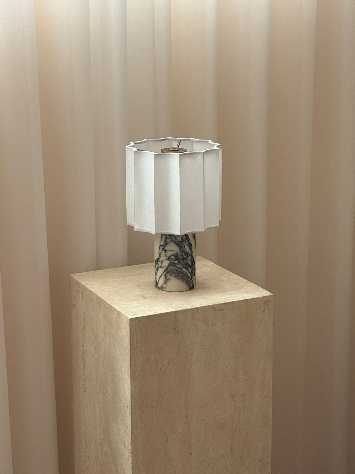 Candeeiro de mesa Selivella (bateria integrada)