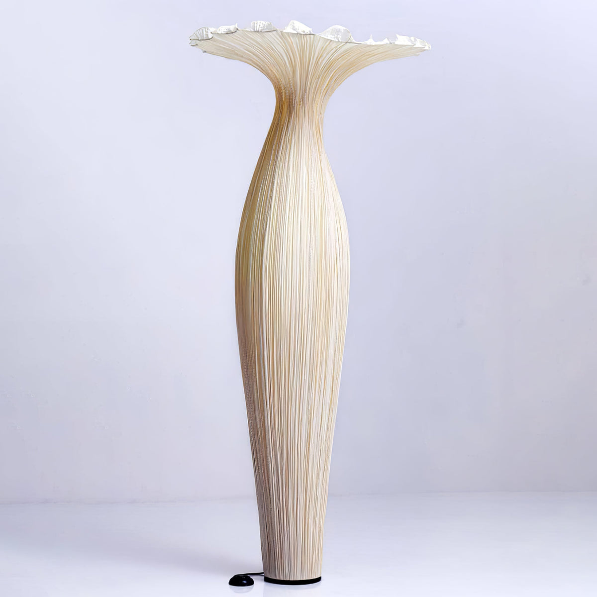 Candeeiro de pé em tecido orgânico Zarinir