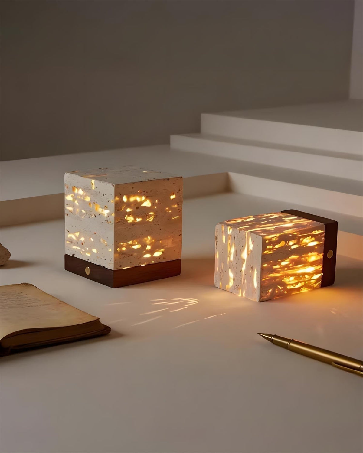 Candeeiro de mesa Obelisk