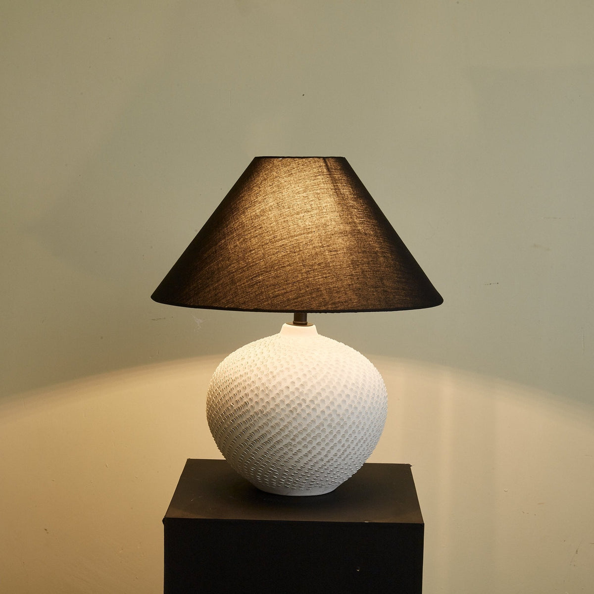 Elaarelle Minimalistisk Keramikbordslampa