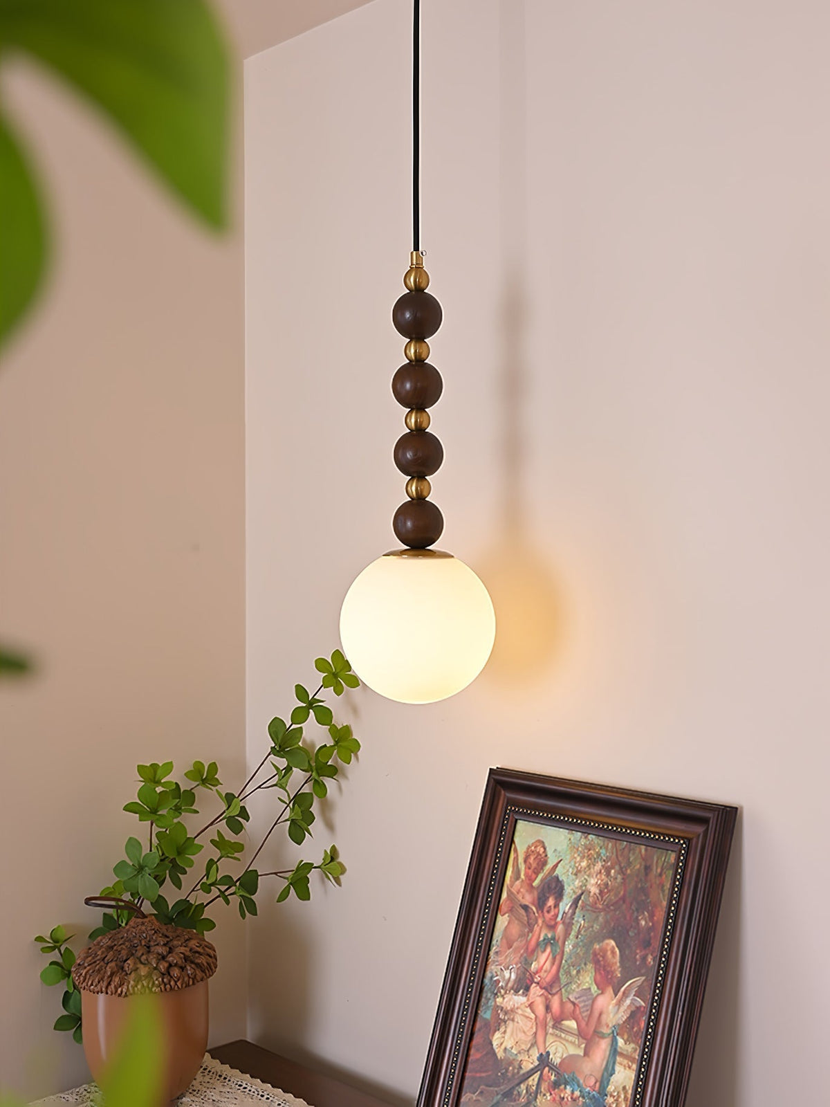 Golie minimalistisk pendellampa i trä