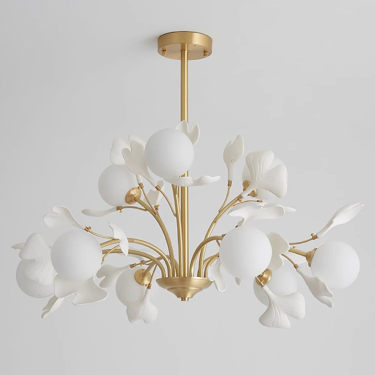 Candeeiro de teto Ginkgo com folhas e globos de vidro fosco