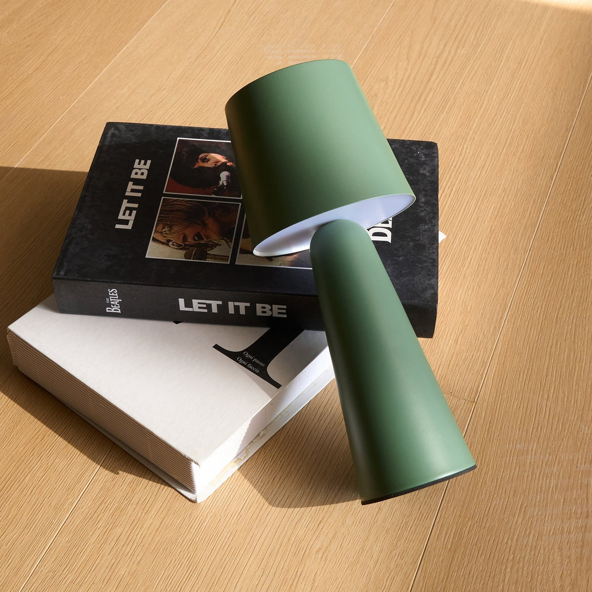 Cloey Table Lamp