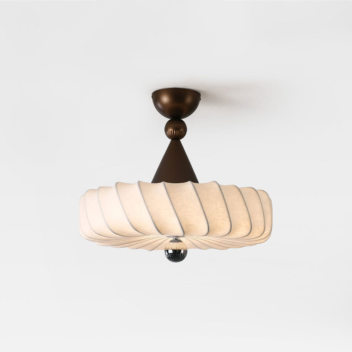 Candeeiro suspenso de tecido e bronze com espirais Zelore