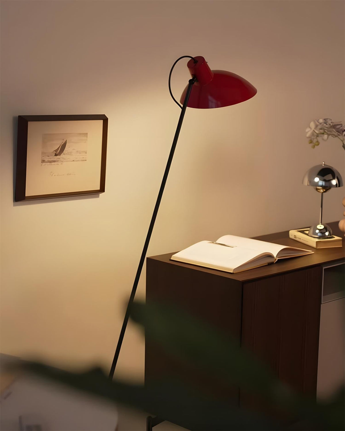 Liorinielle Curve Floor Lamp