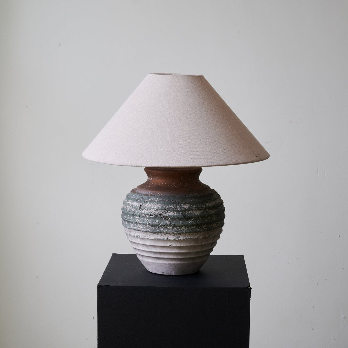 Rax traditionell bordslampa i tyg