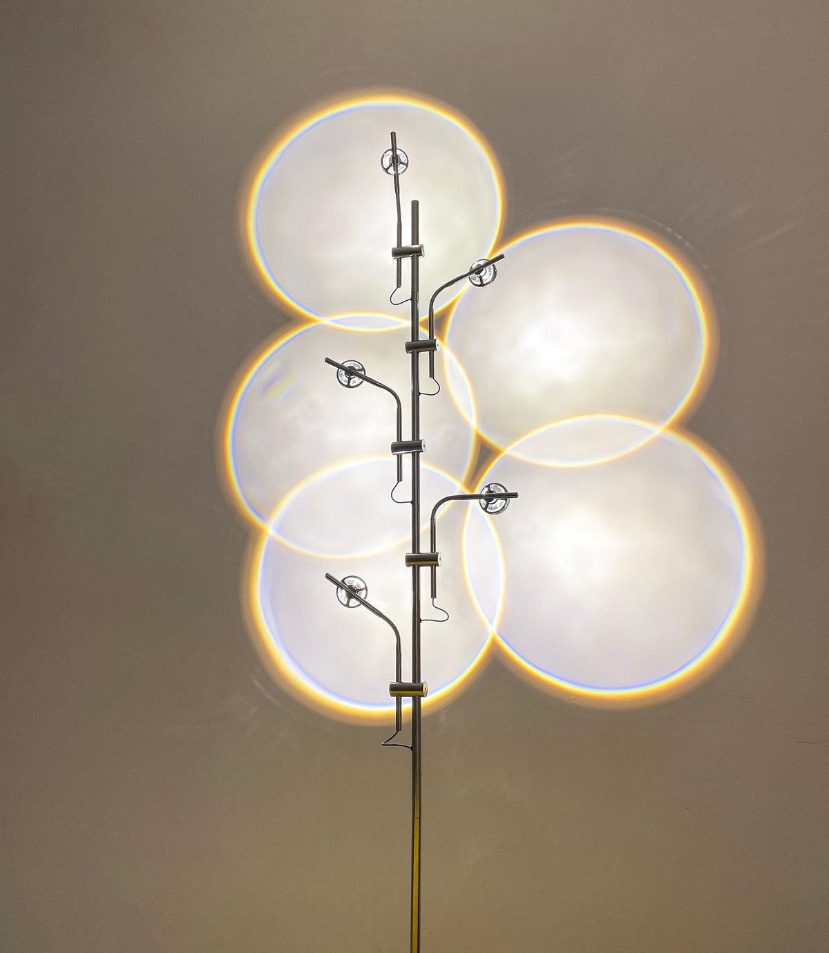 Receiv minimalistisk klassisk gulvlampe i stål