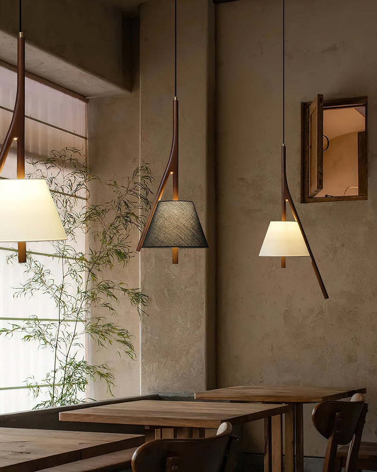 Zovenarae þríhyrndur viðarhengilampi