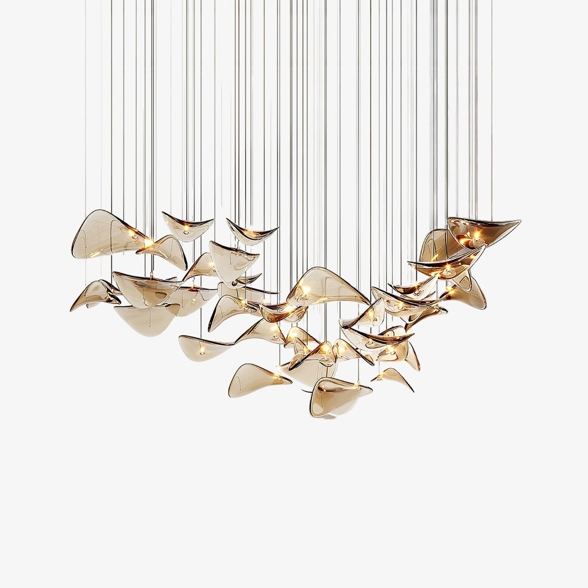 Luminária suspensa dourada Lioris em forma de borboleta