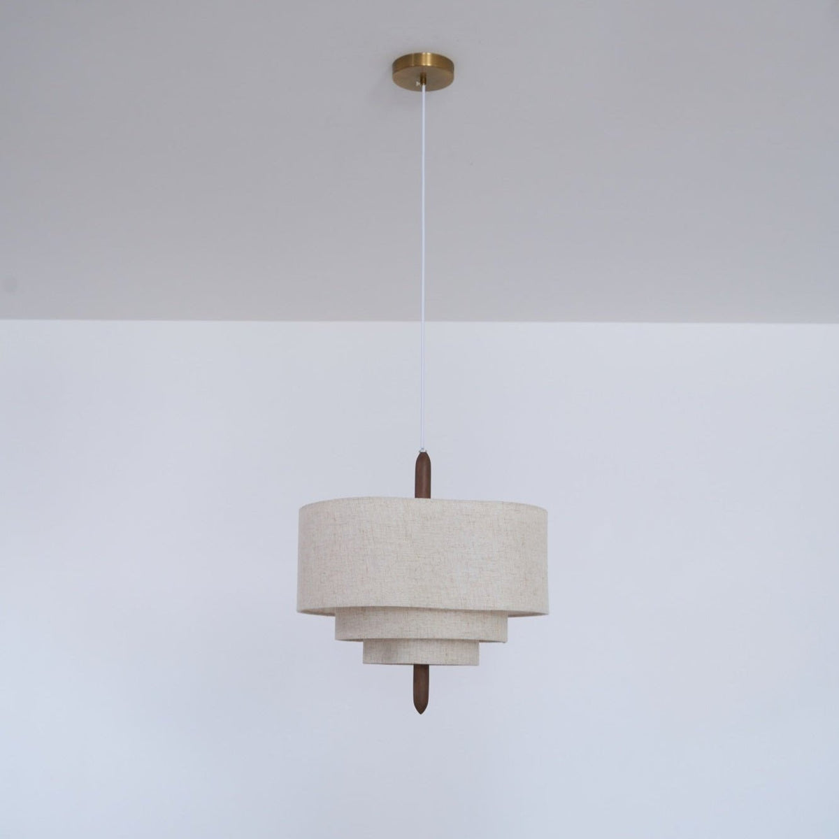 Salemu elegant pendellampe i stof med bølge- og stigedesign