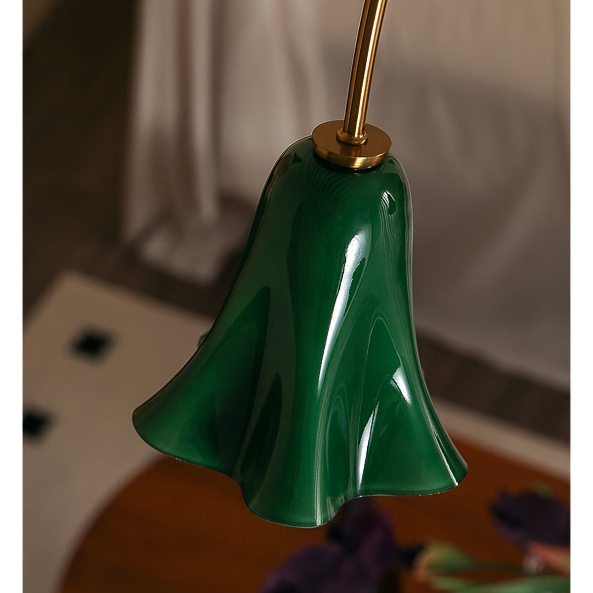Candeeiro de teto suspenso em vidro EmeraldBell