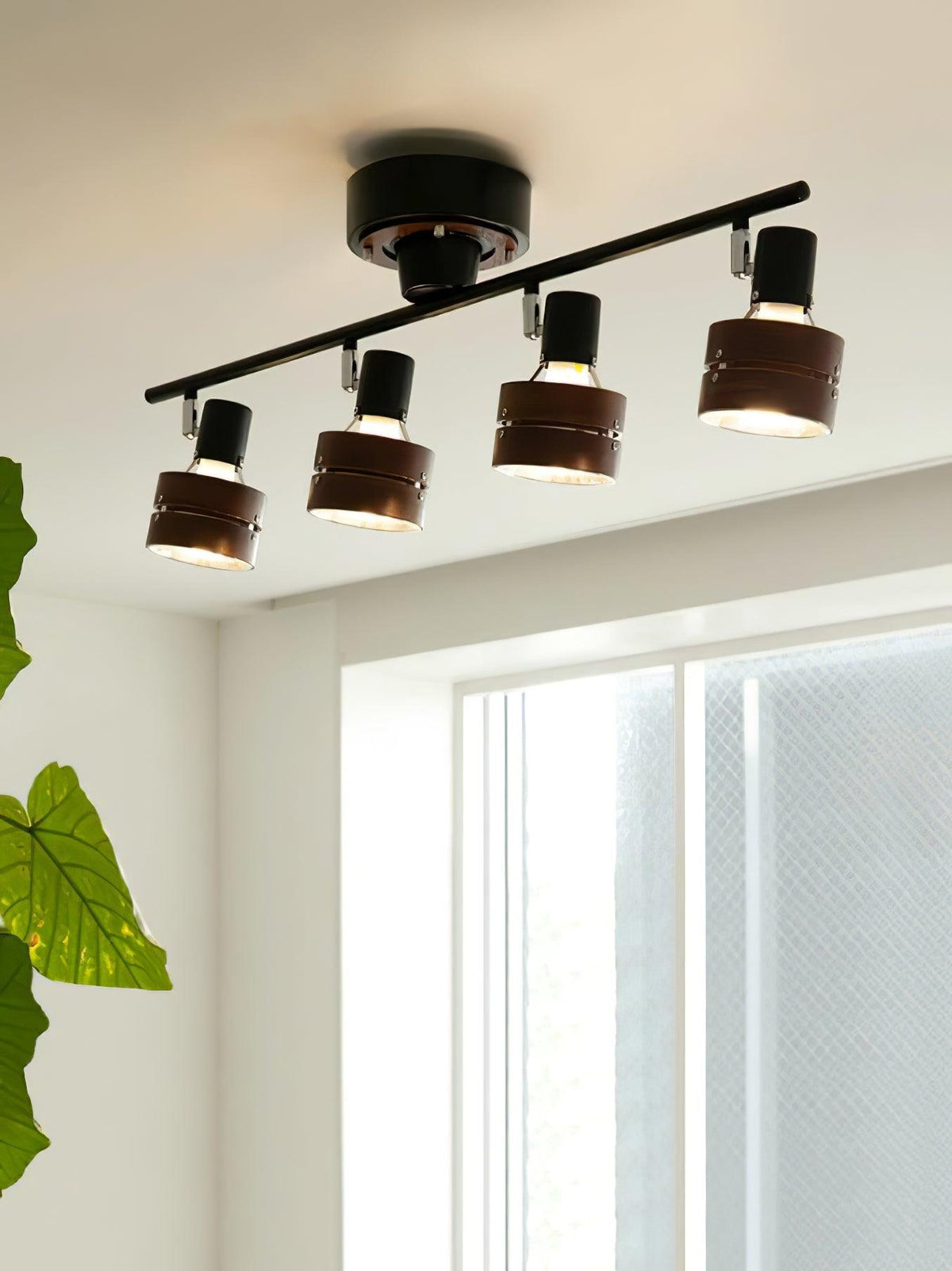Elsorila elegant justerbar spot-loftlampe i træ