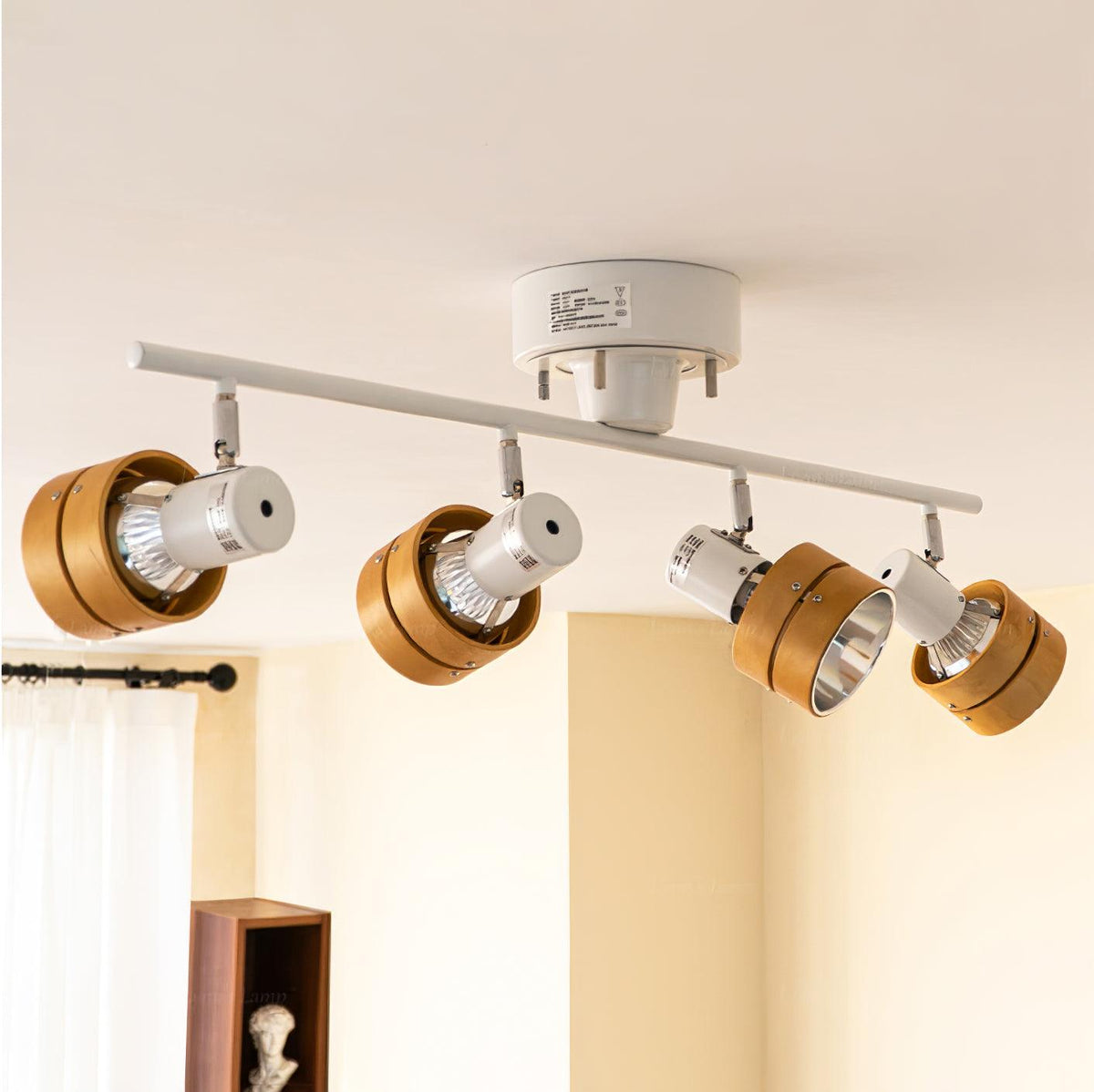 Elsorila elegant justerbar spot-loftlampe i træ