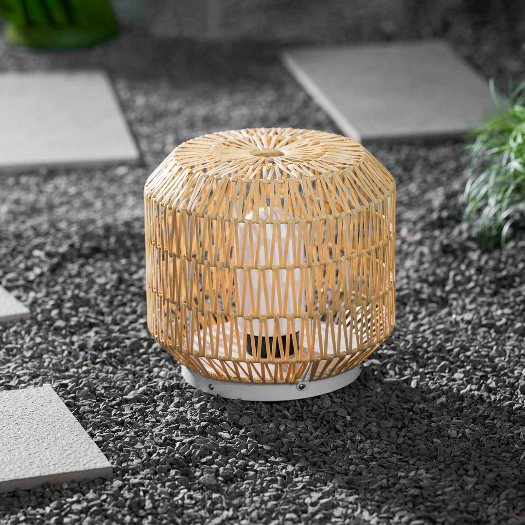 Candeeiro de exterior em rattan entrançado