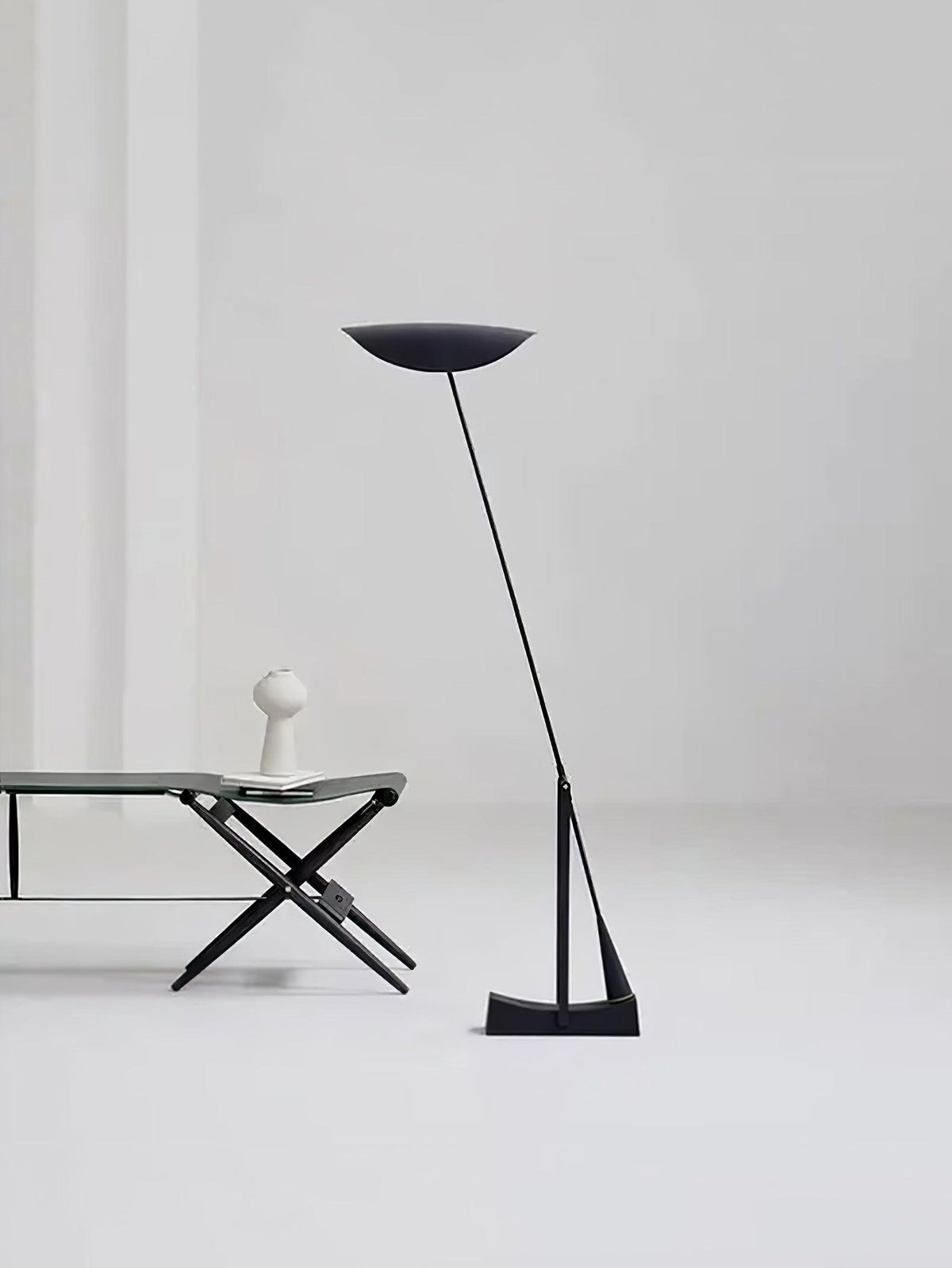 Teriisina golvlampa