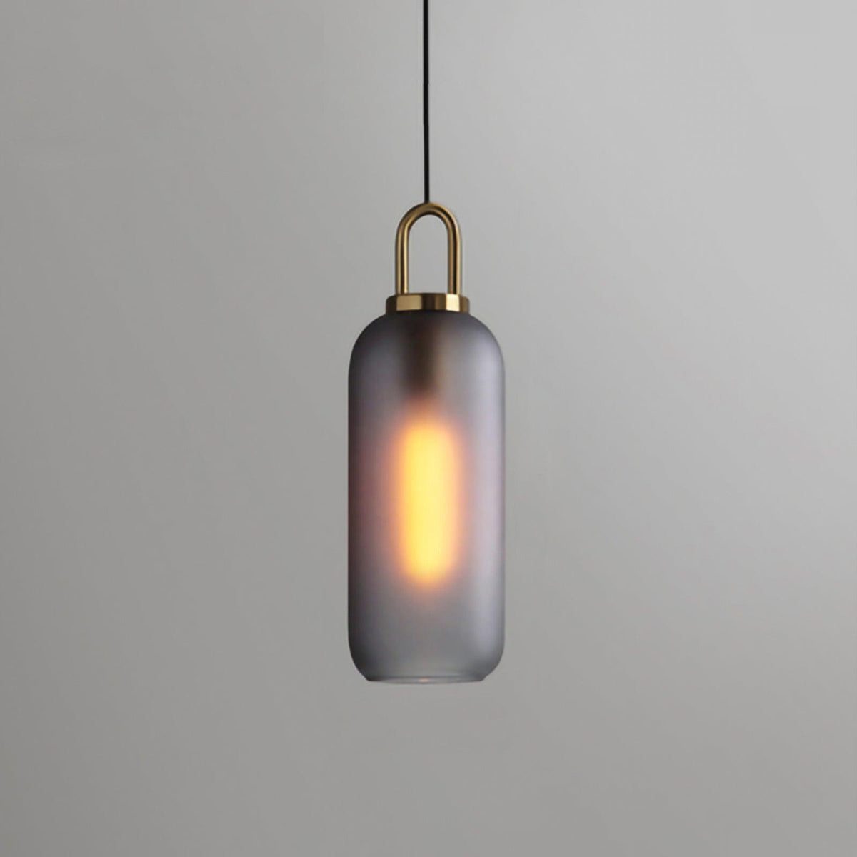 Eirisina pendellampa i glas