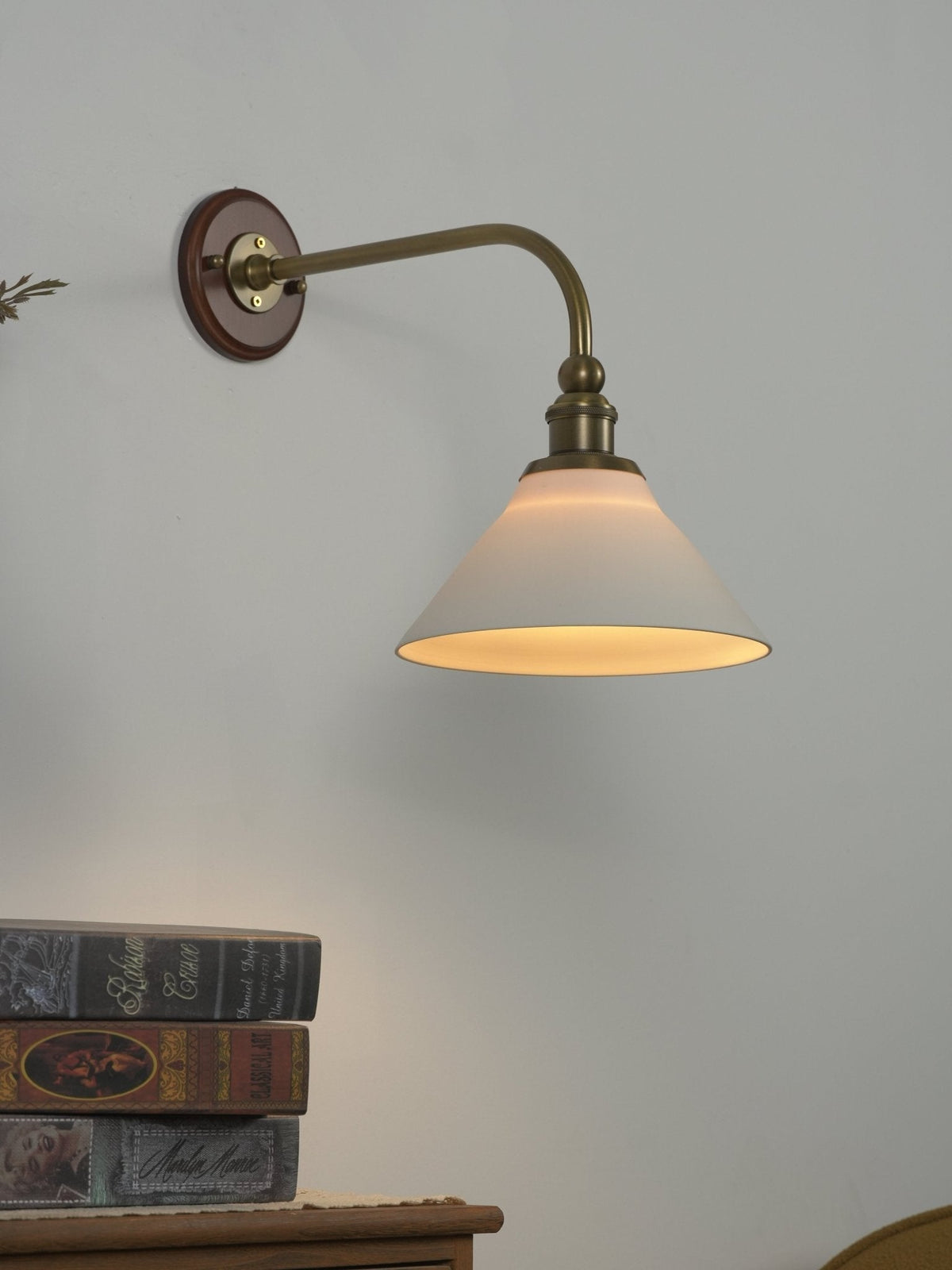 Ardent Arm vägglampa
