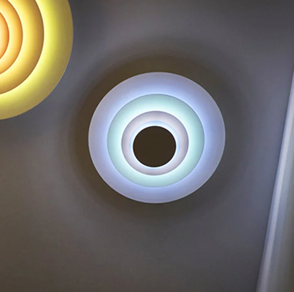 Candeeiro de parede Aria circular 3 em 1, LED colorido