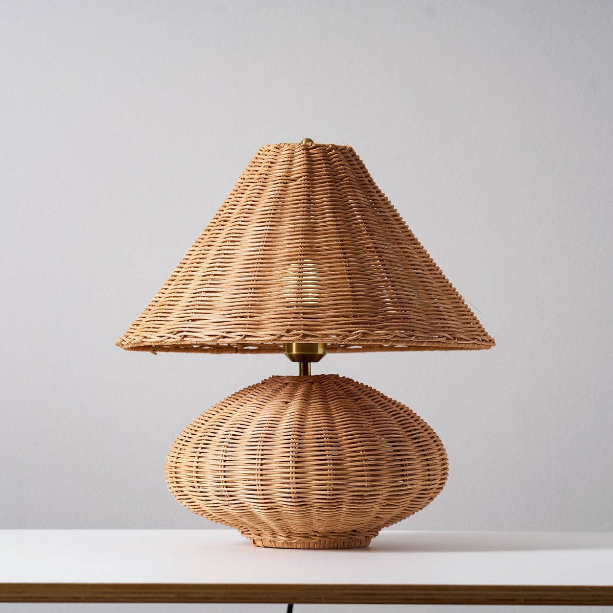 Lumiriella bordlampe