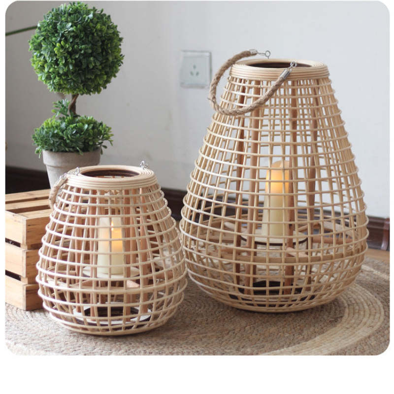 Ritta gulvlampe, træ og rattan