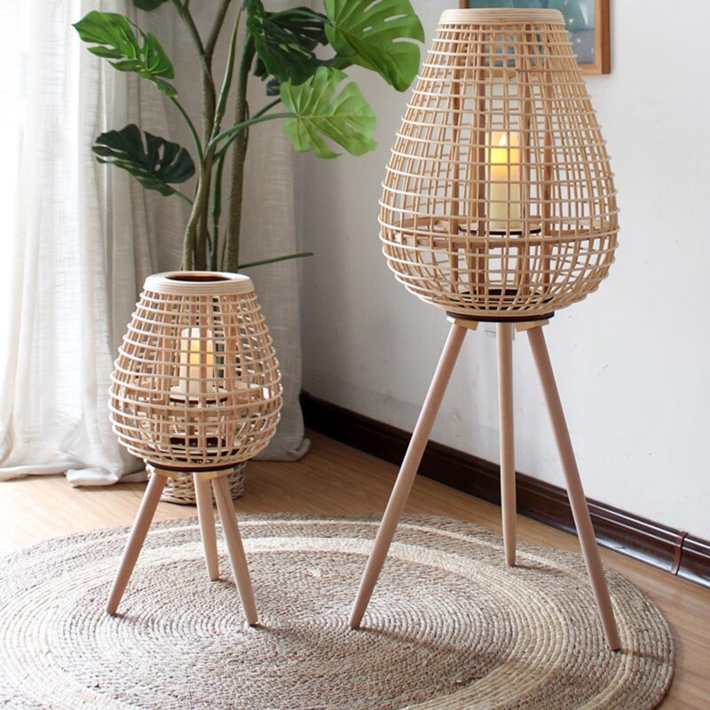 Ritta gulvlampe, træ og rattan