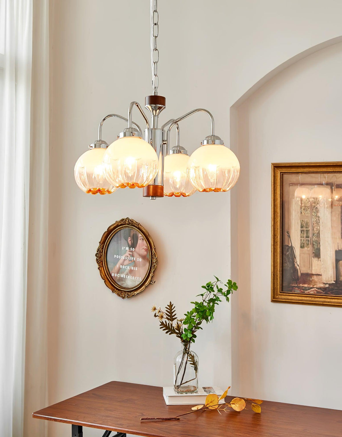 Lustre de vidro e nogueira, nórdico, artístico e com flores Ulliria