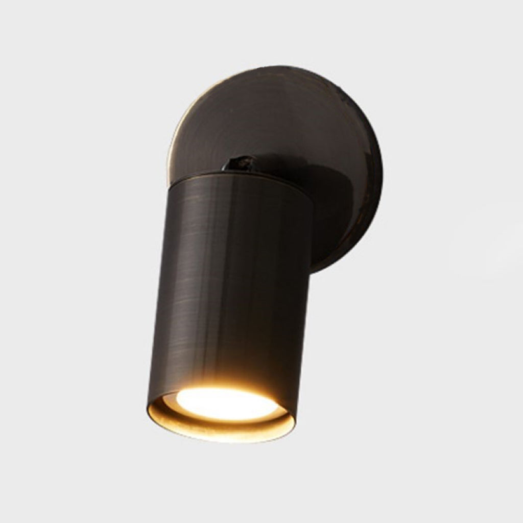 Griv modern roterbar spotlight i cylindrisk form, vägglampa i mässing