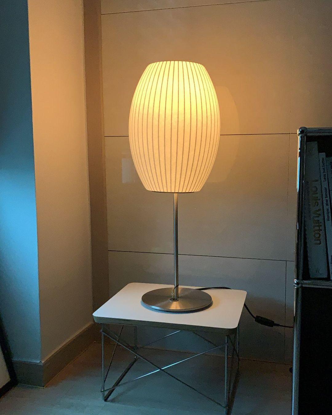 Solisive listrænn stállampi