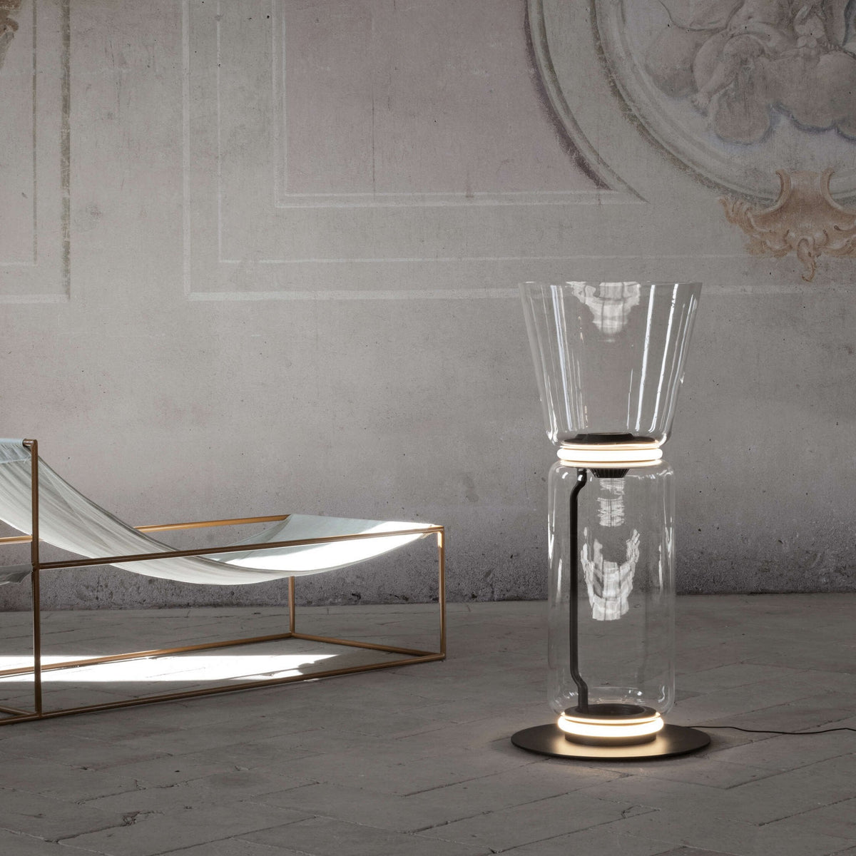 Cyrilys golvlampa i bambu och glas