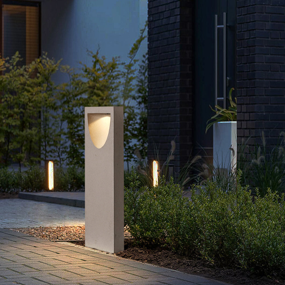 Ray modern utomhusgånglampa i grå sten med reflekterande design