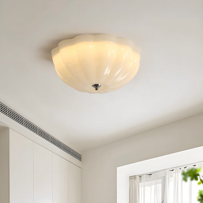 Arisha Moderni suloisen muotoilun LED-pinta-asennettava kattovalaisin, valkoinen, makuuhuone