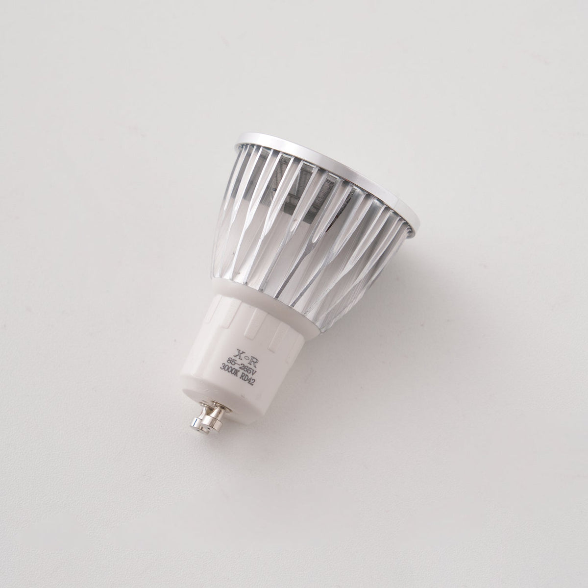 LED-pære med flere fatninger (G4 / G9 / GU10 / E14 / E27)