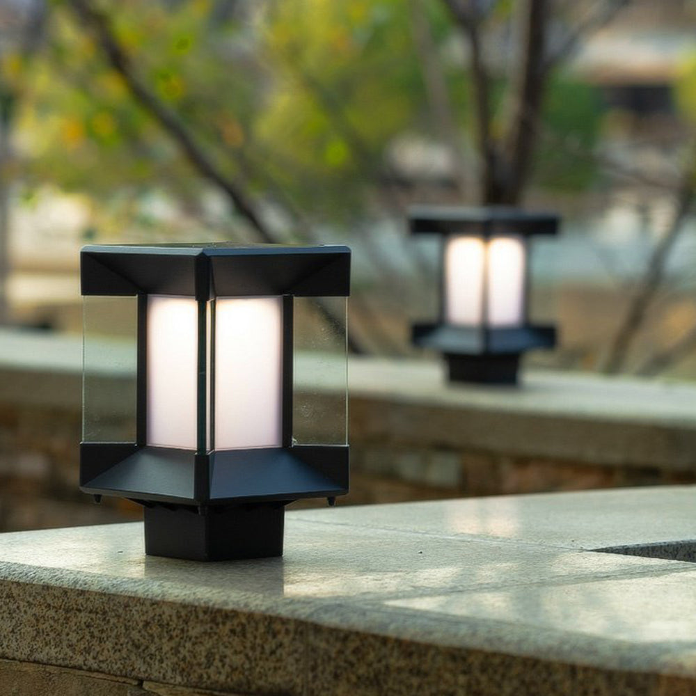 Ray moderne rektangulær udendørs lampe i metal og glas, sort/sort-guld