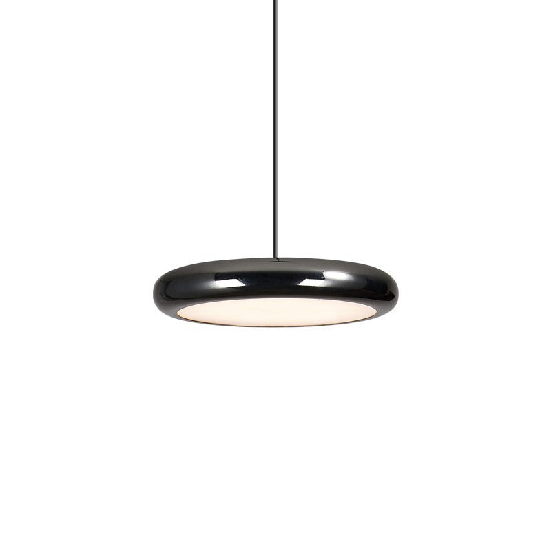 Aria modern minimalistisk pendellampa i röd, svart och silverfärgad metall – sovrum