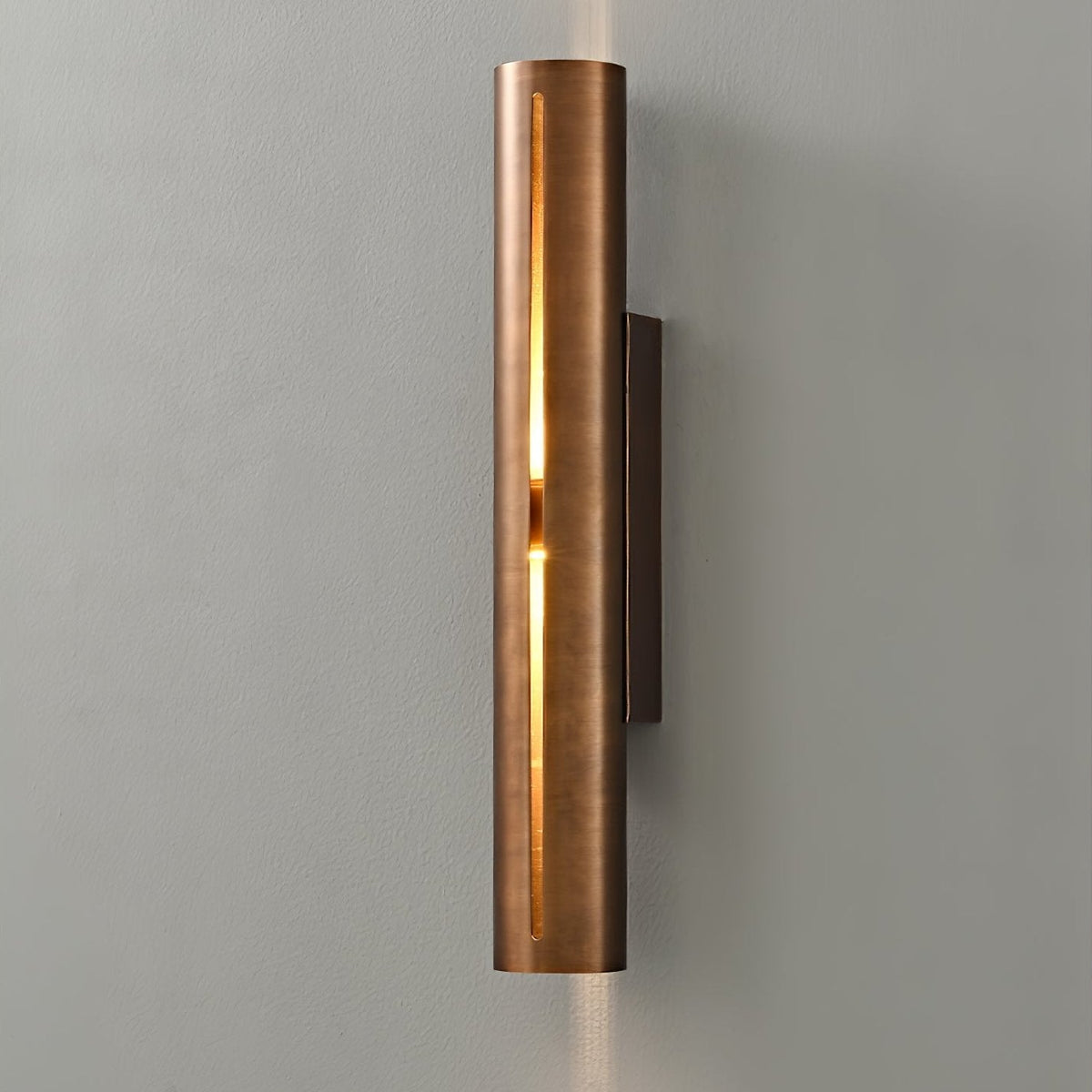 Avsilara moderne minimalistisk cylindrisk væglampe i messing