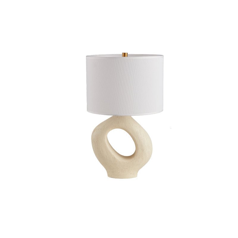 Lumestic skulpturel bordlampe i resin og stof