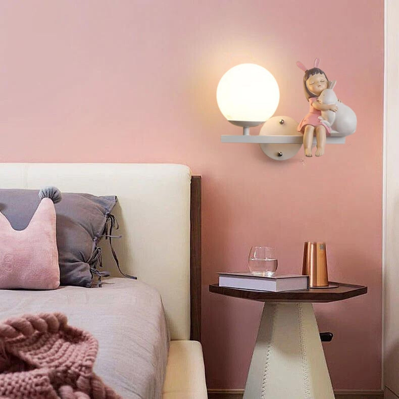 Aria moderne væglampe i metal/glas, hvid og pink