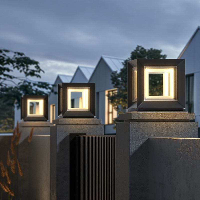 Ray nútímalegir LED-kubbar úr málmi fyrir utandyra, svartir