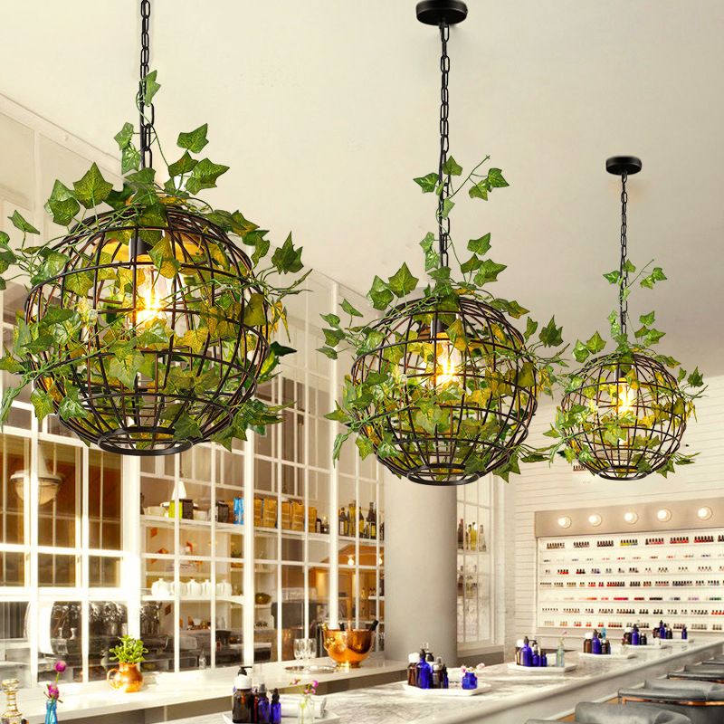 Ritta rustik art deco-globe-pendellampe med plante- og vinrankemotiv