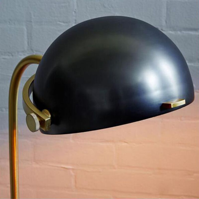 Eryn halvcirkelformet retro/minimalistisk gulvlampe, metal/marmor, sort, soveværelse