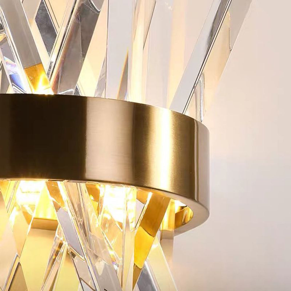 Kristy dekorativ geometrisk vägglampa av kristall/metall, guld